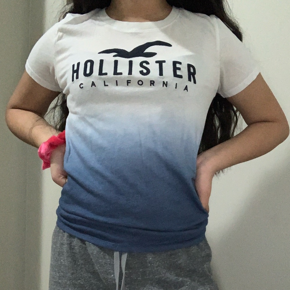 Blue/ white hollister t-shirt; size xs